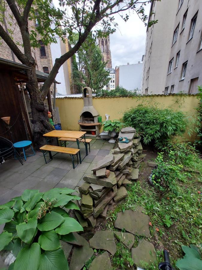 Overnight Apartment Koln Bagian luar foto